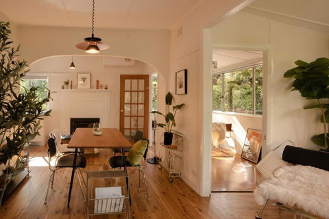 Romantic Garden Cottage With Home Cinema - Rent Accommodation 1
