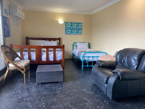 Rosebourne Gardens Motel - Rent Accommodation 2