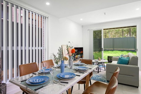 Rousehill 5Br With Pool Near Shopping Centre&Train - Rent Accommodation 1