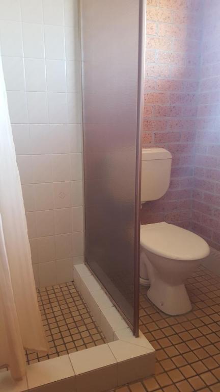 Royal Palms Motor Inn - Rent Accommodation 1