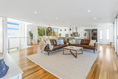Saltwater, Sunrise Beach - Rent Accommodation 2