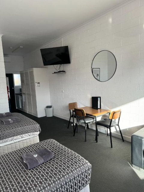 San Remo Hotel Motel - Rent Accommodation 3