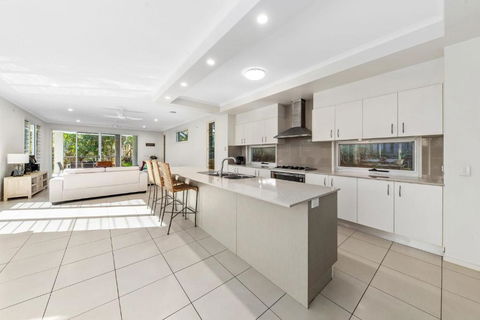 Sand And Sea Beach House - Rent Accommodation 3