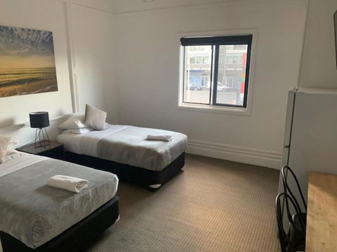 Sandy Bottoms Guesthouse - Rent Accommodation 2