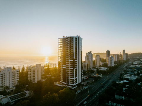 Sandbar Burleigh - Rent Accommodation 0