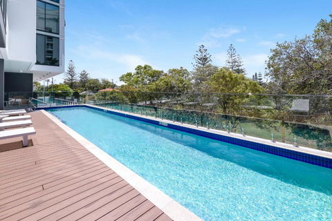 Sandbar Burleigh - Rent Accommodation 2
