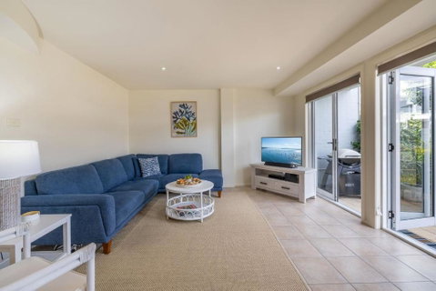 Sandcastles 4 -8 Ala Moana Way - Rent Accommodation 2