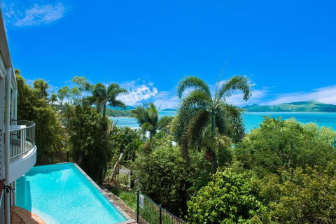 Seascape On Shutehaven - Whitsunday Views Holiday Home - Rent Accommodation 0