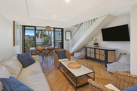 TARA7- On Trend At Taranaki - Rent Accommodation 0