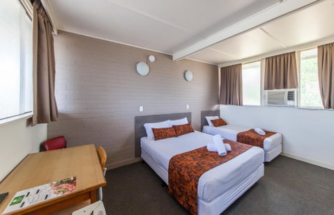 The Australian Hotel Murgon - Rent Accommodation 2