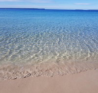 Beachside Husky Waterfront Cabin - Rent Accommodation
