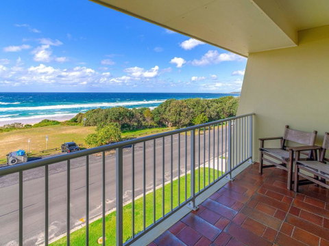 Bindaree 9 - Spectacular Views - Rent Accommodation 3