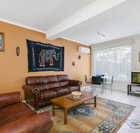 Black Dolphin Waterfront Apartment - Rent Accommodation