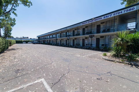 The Prince Mark Motel - Rent Accommodation 0