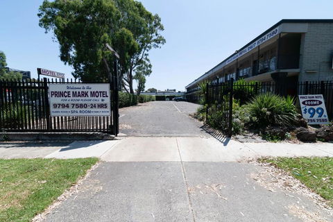 The Prince Mark Motel - Rent Accommodation 3