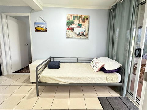 Zen Escape Guest House- Zen Garden Tiny Home, Nooky Studio - Rent Accommodation 3