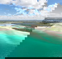 Deluxe Seaplane Tour Noosa to Glasshouse Adventure for 2 with Photobook - Rent Accommodation