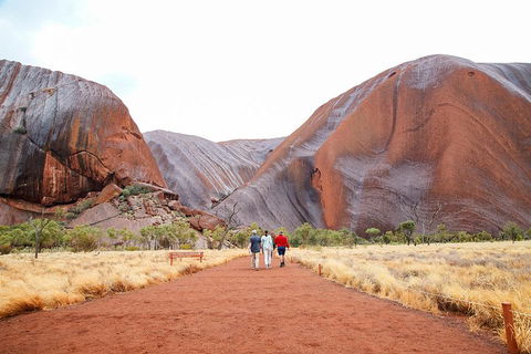 2-Day Uluru (Ayers Rock) And Kata Tjuta Trip From Alice Springs - Rent Accommodation 1