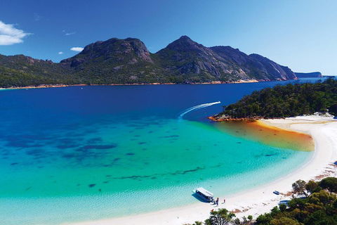 Wineglass Bay Private Charter Service - Rent Accommodation 1
