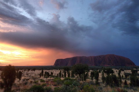 Uluru Small Group Tour Including Sunset - Rent Accommodation 4