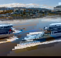2.5 Hour Morning Discovery Cruise including sailing into the Cataract Gorge - Rent Accommodation